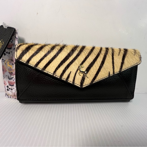 Ashwood Handbags - Ashwood Leather UK Genuine Pebble Leather Trifold Envelope Wallet wHaircalf flap